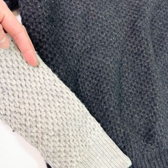 Vince Pullover Sweater Womens XL Navy Gray Colorblock Yak Wool Crew Neck - Picture 3 of 11